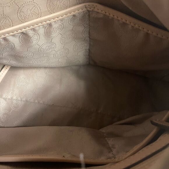 Michael Kors Grayson Satchel Monogram cream and tan straps . - Picture 13 of 15